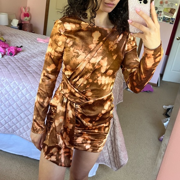 STUNNING satin dress: Mango - Picture 5 of 6